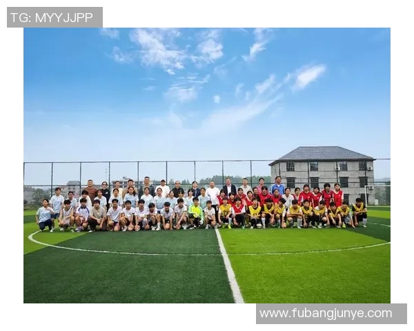 武汉足球明星齐聚一堂精彩足球赛视频回顾与精彩瞬间分享 武汉足球明星齐聚一堂精彩足球赛视频回顾与精彩瞬间分享