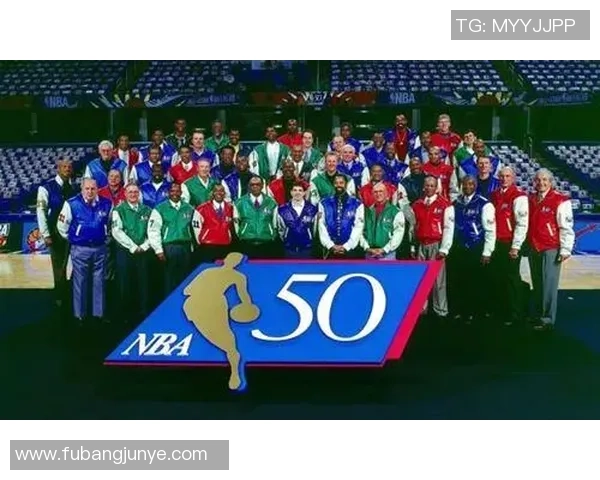 足球明星与篮球明星神似对比谁更具魅力引发热议 足球明星与篮球明星神似对比谁更具魅力引发热议